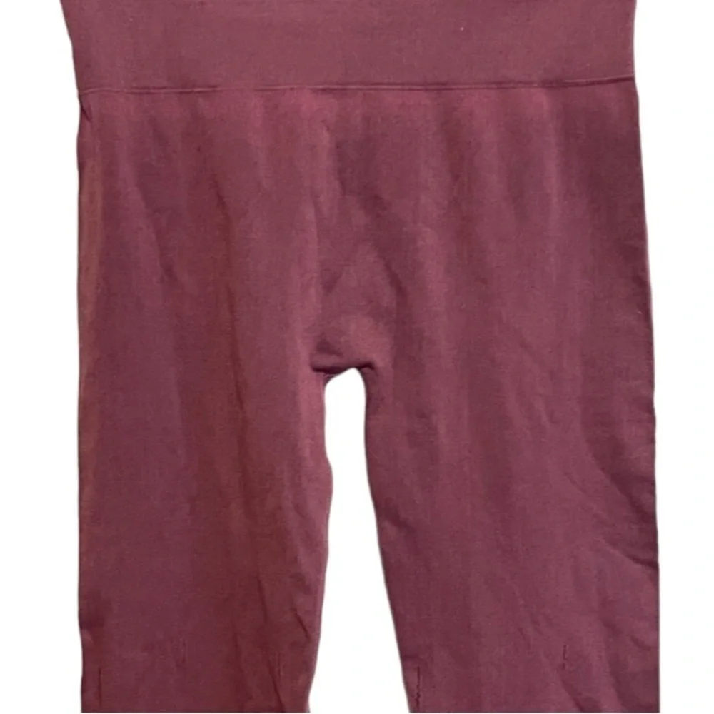 NWT Admiral Purple Women’s Athletic Leggings Size Medium